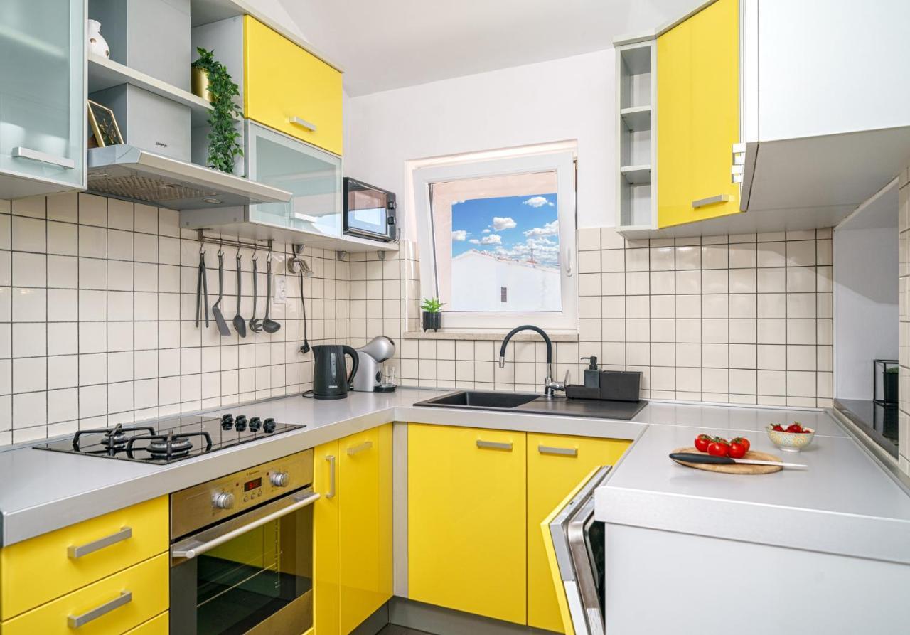 Family Petrov Apartments โวดีเซ ภายนอก รูปภาพ