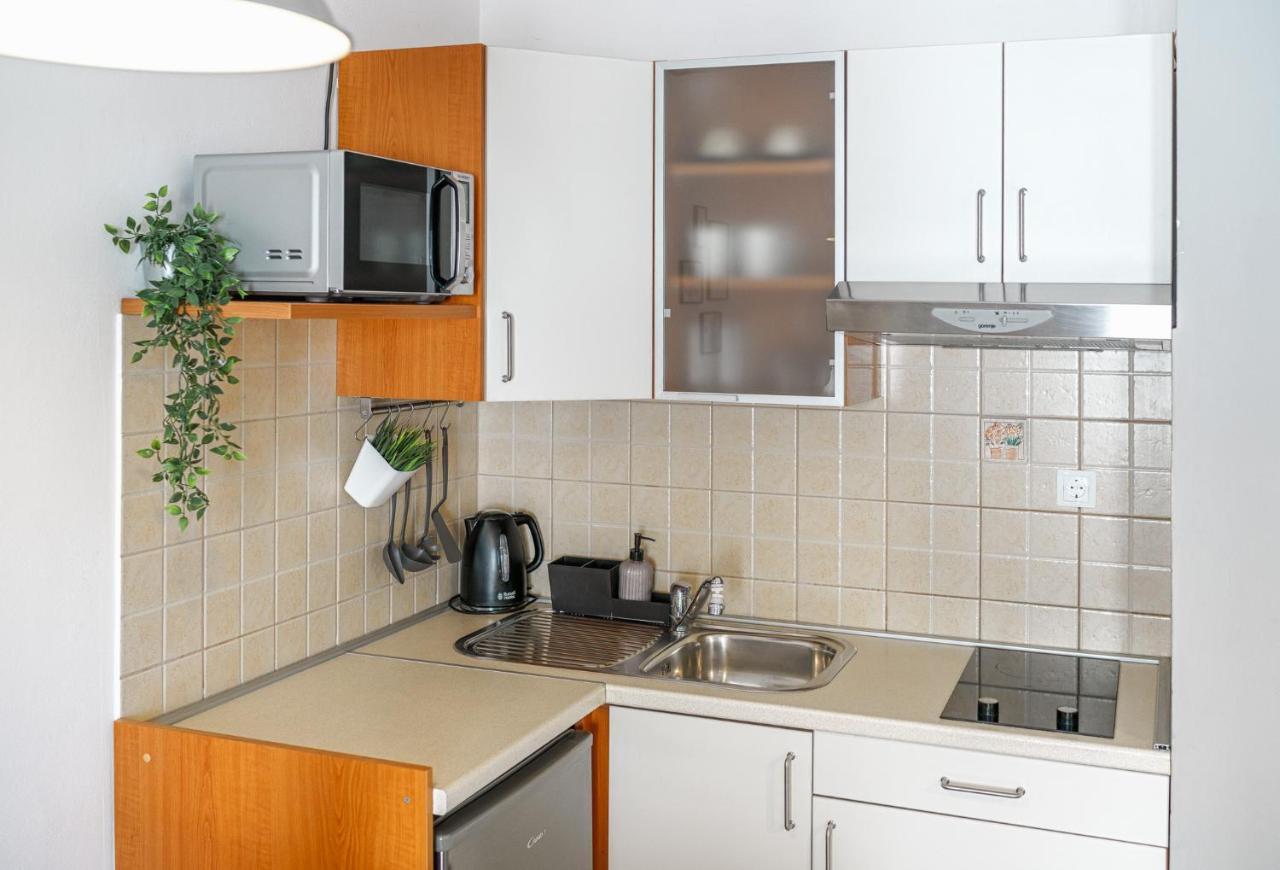 Family Petrov Apartments โวดีเซ ภายนอก รูปภาพ