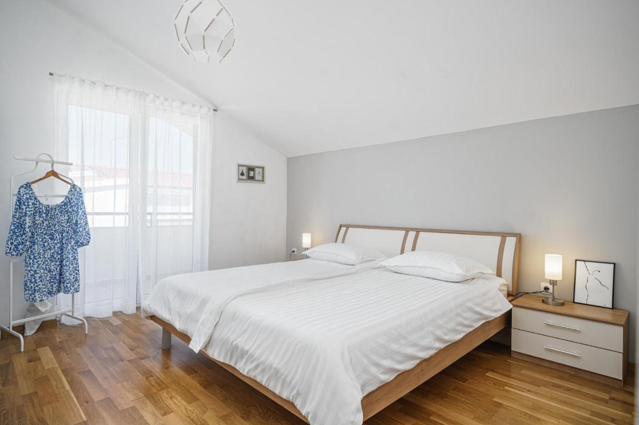 Family Petrov Apartments โวดีเซ ภายนอก รูปภาพ