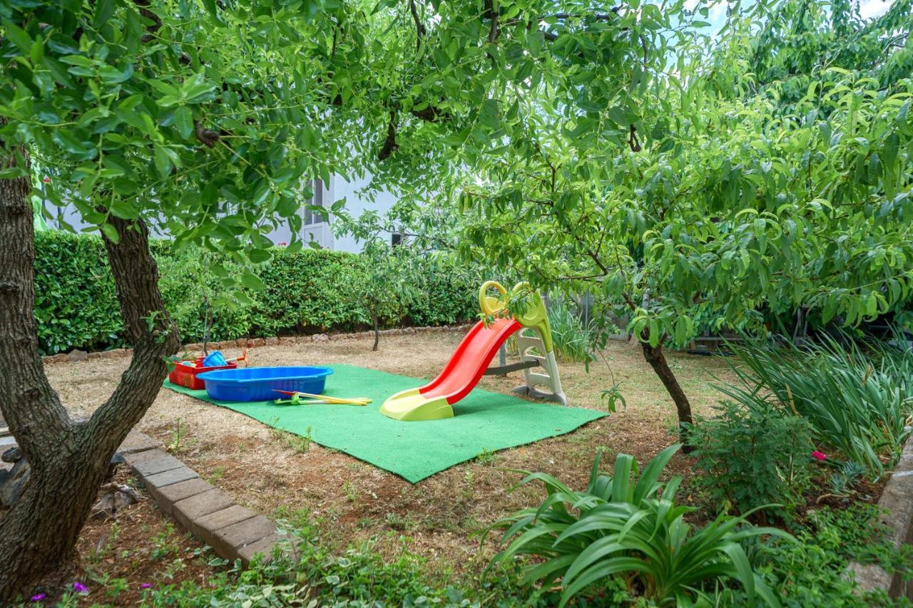 Family Petrov Apartments โวดีเซ ภายนอก รูปภาพ