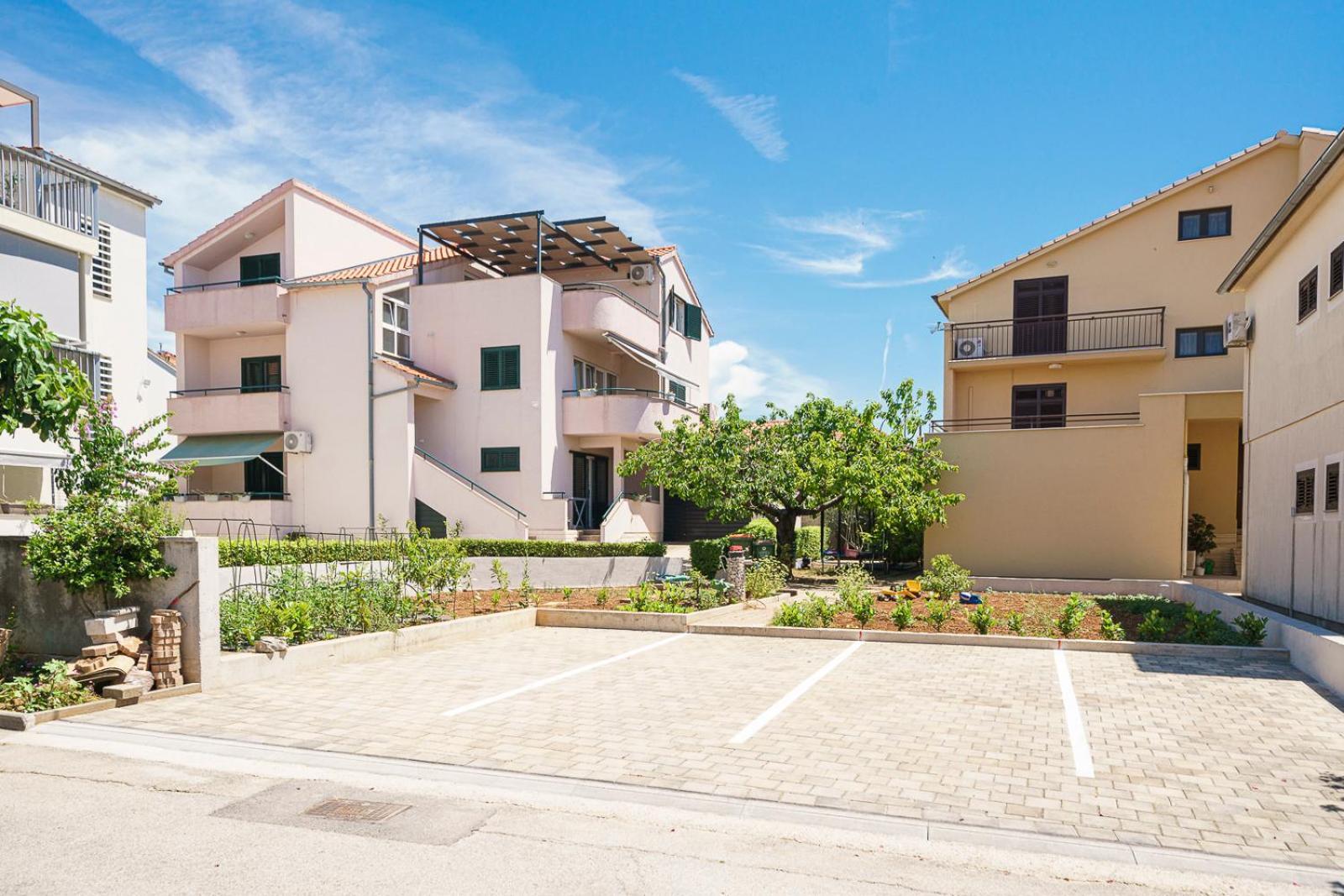 Family Petrov Apartments โวดีเซ ภายนอก รูปภาพ